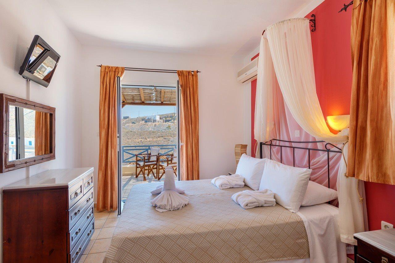 Sunrise Beach Suites Azolimnos Exterior foto