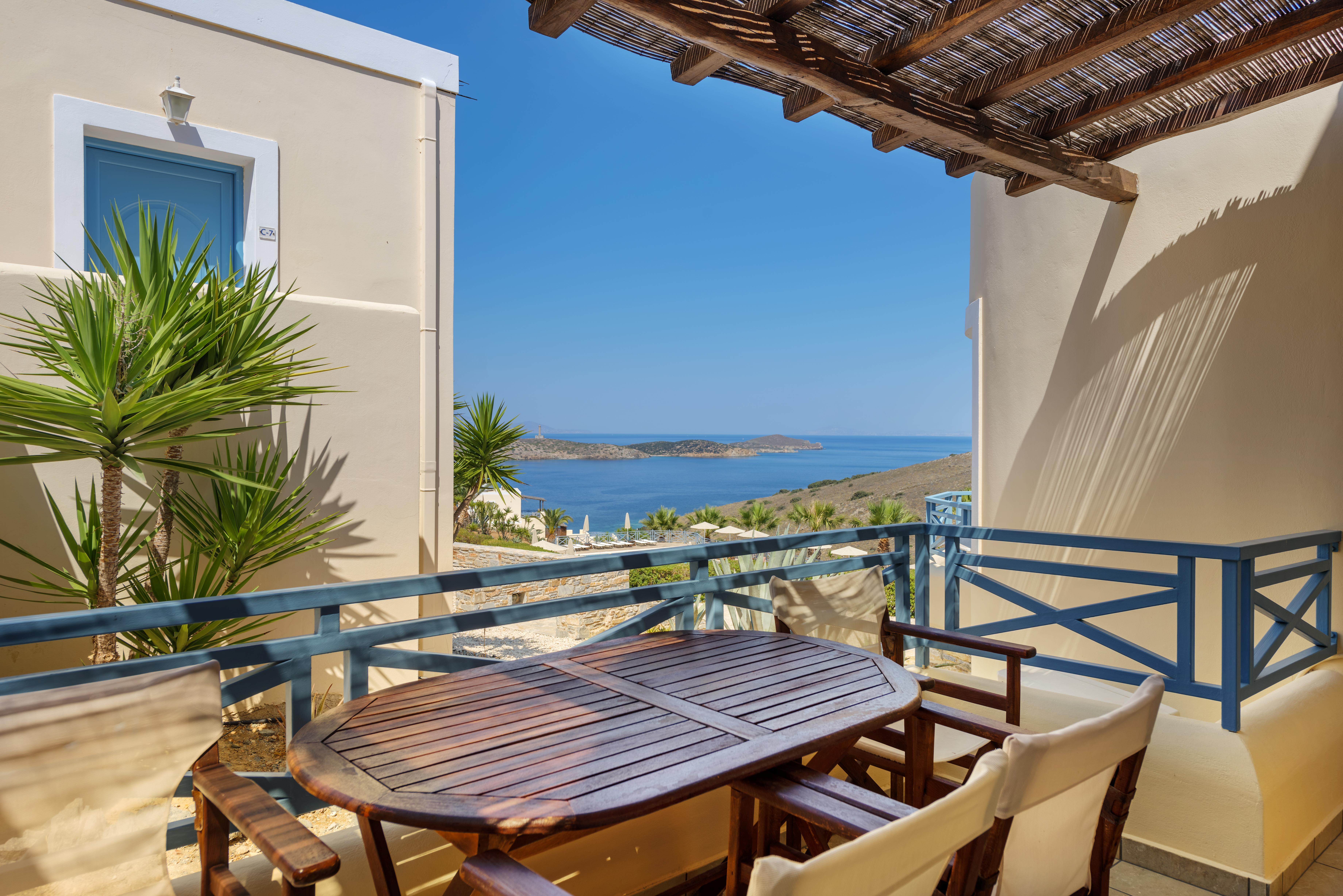 Sunrise Beach Suites Azolimnos Exterior foto