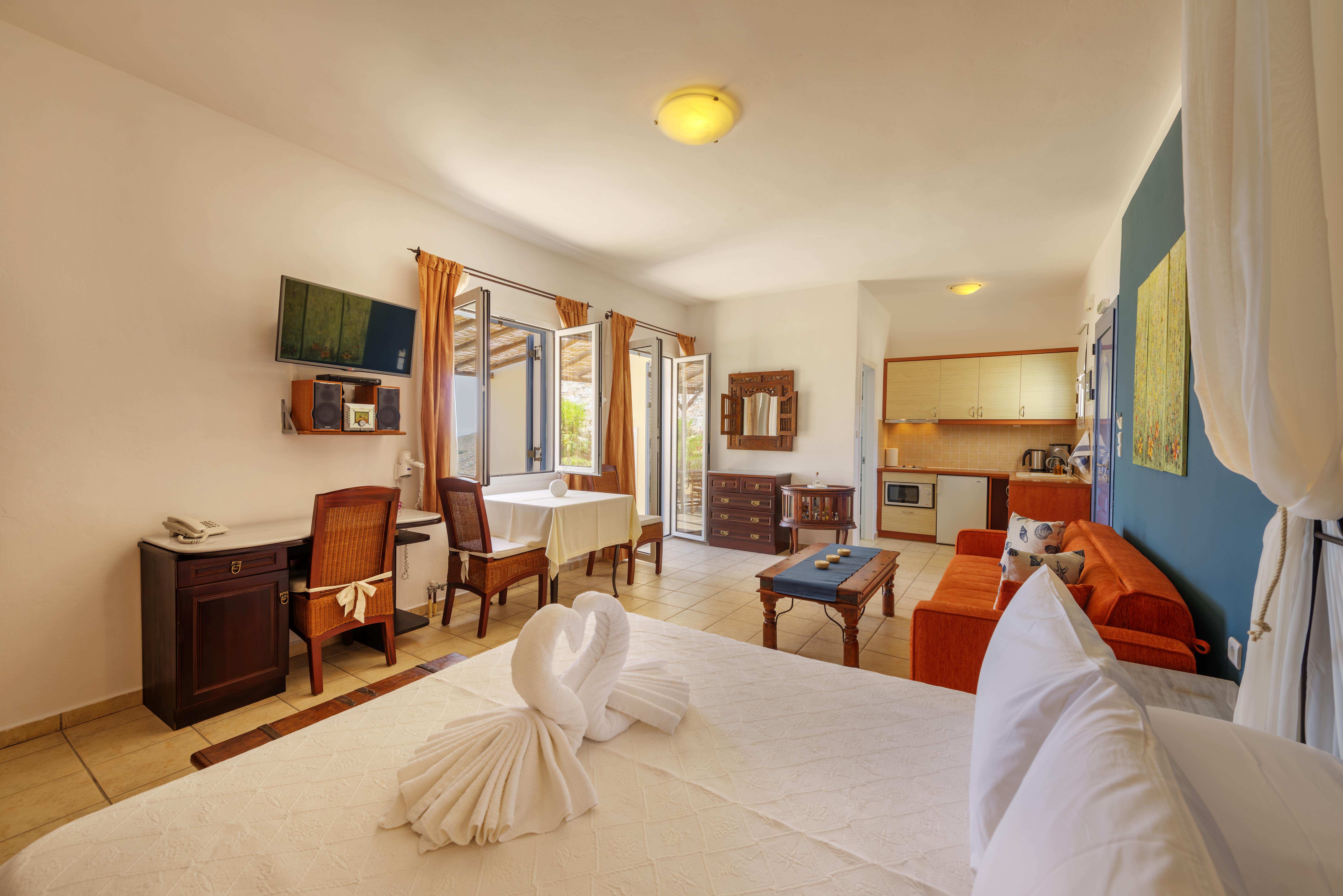 Sunrise Beach Suites Azolimnos Exterior foto
