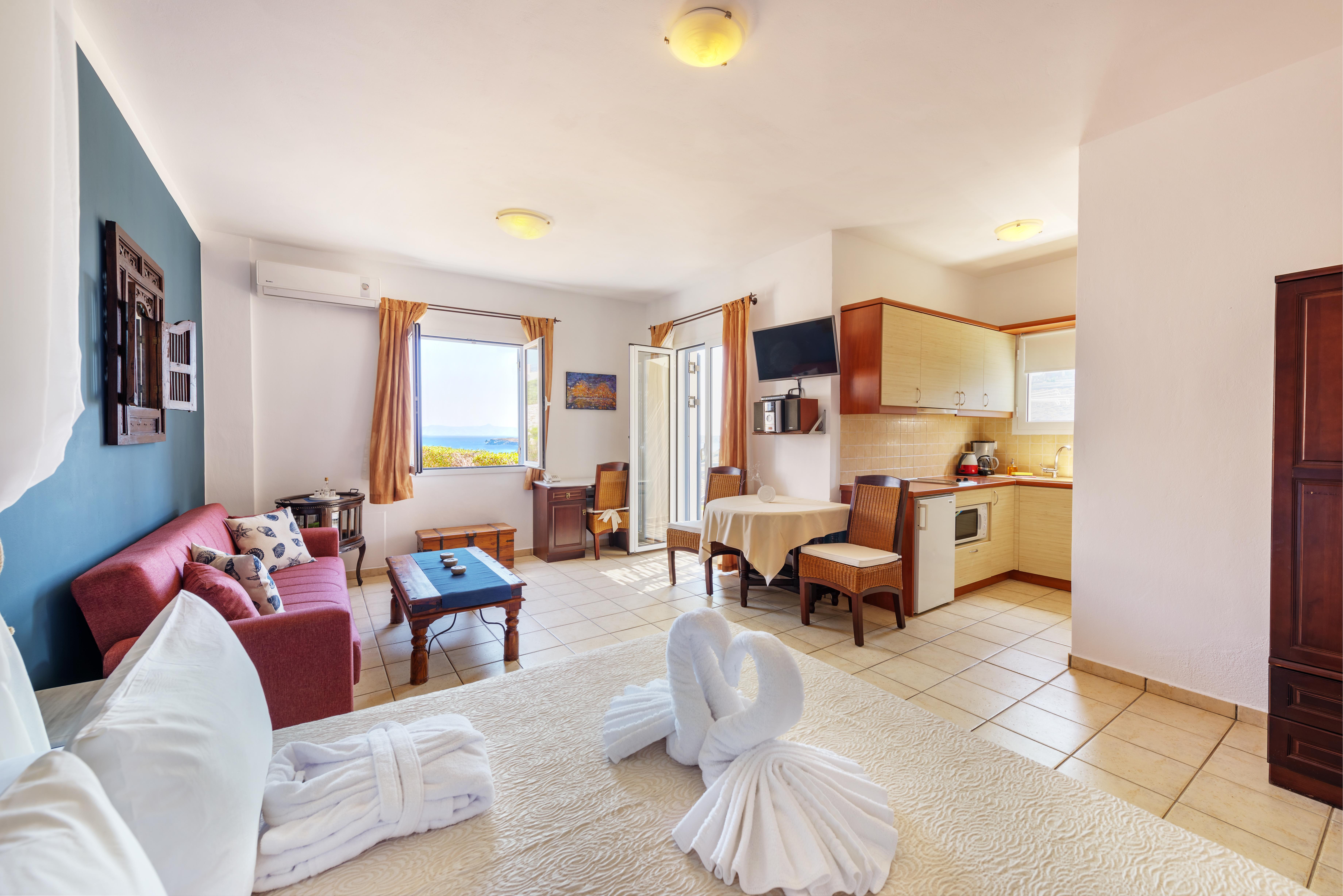 Sunrise Beach Suites Azolimnos Exterior foto